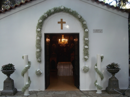Στολισμός στο Πεντελικόν με θέμα Baby's breath και Φαλαίνοψις